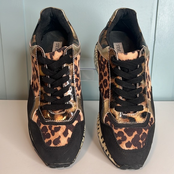 Steve Madden Redel Leopard Low Rise Sneakers. Size 8. - Picture 2 of 13